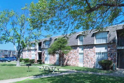 What are the Essential Amenities to Look for in a Rental Apartment?